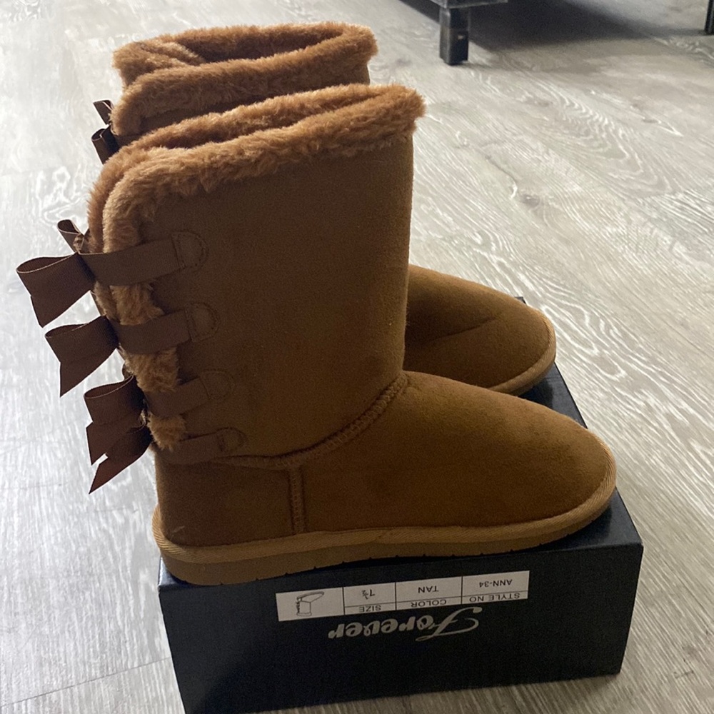 Ankle booties
